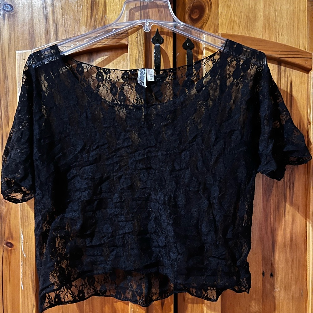 Xl Black see-through lace top by BKE